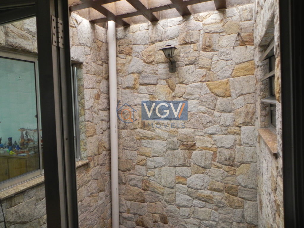 Sobrado à venda e aluguel com 3 quartos, 246m² - Foto 11