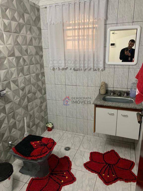 Sobrado à venda com 3 quartos, 220m² - Foto 25