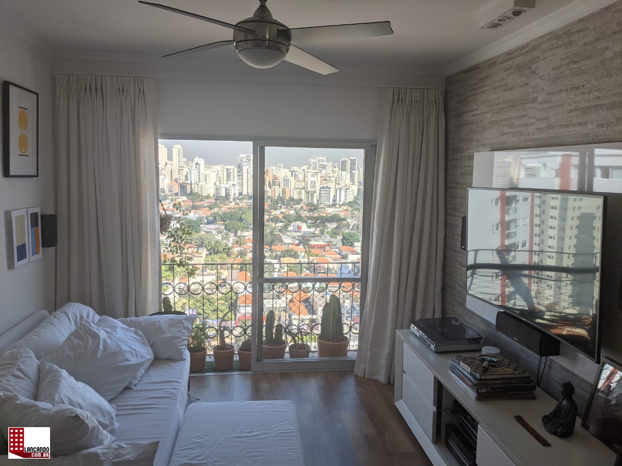 Apartamento à venda com 2 quartos, 72m² - Foto 1