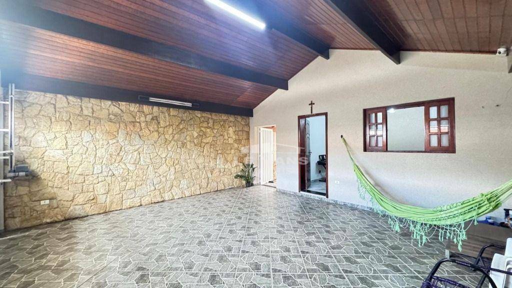 Casa à venda com 3 quartos, 155m² - Foto 2