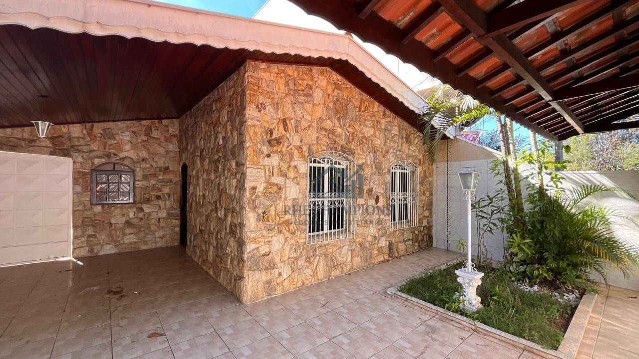 Casa, 3 quartos, 230 m² - Foto 2