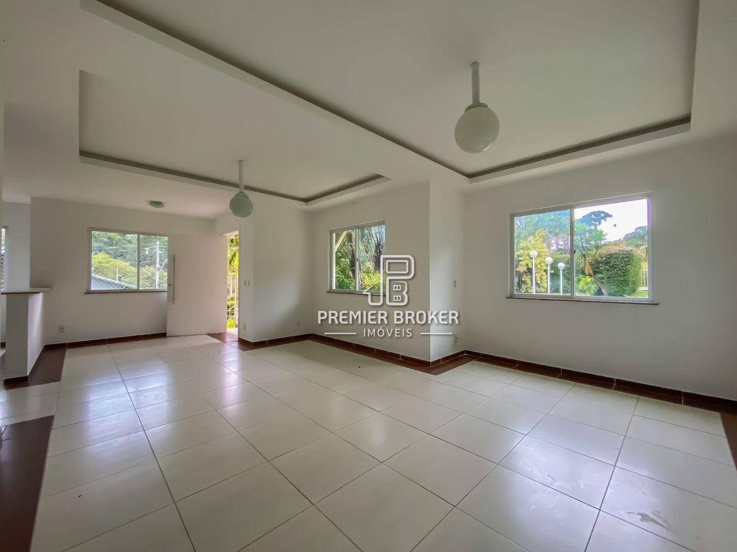 Casa de Condomínio à venda com 4 quartos, 205m² - Foto 30