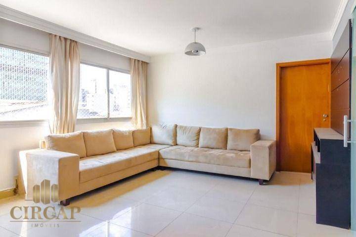 Apartamento à venda com 3 quartos, 130m² - Foto 2