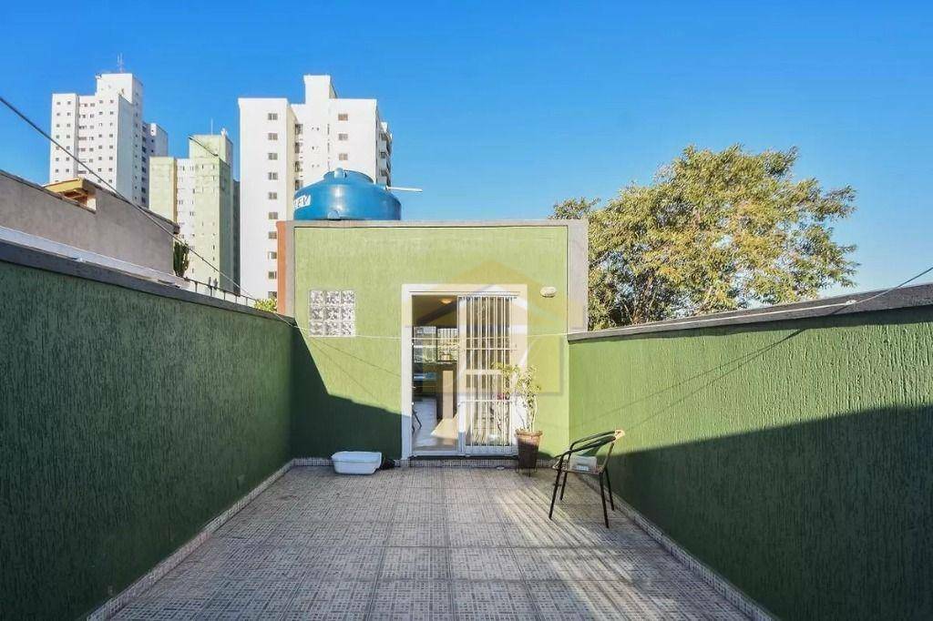 Sobrado à venda com 3 quartos, 200m² - Foto 38