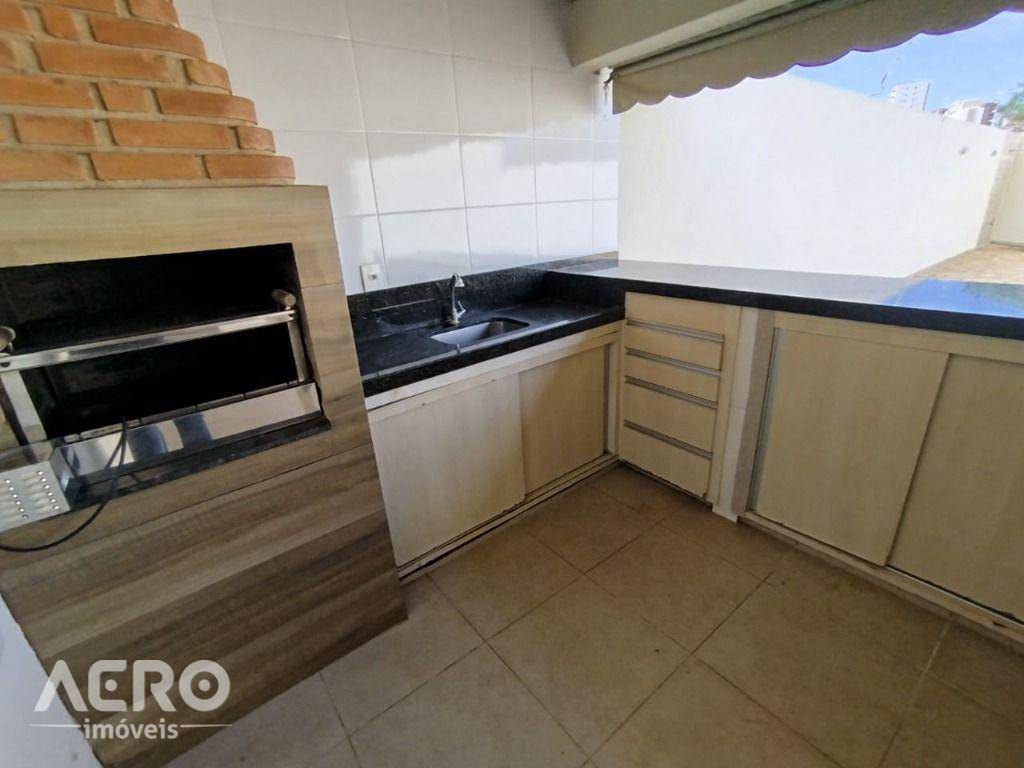 Casa para alugar com 3 quartos, 200m² - Foto 27