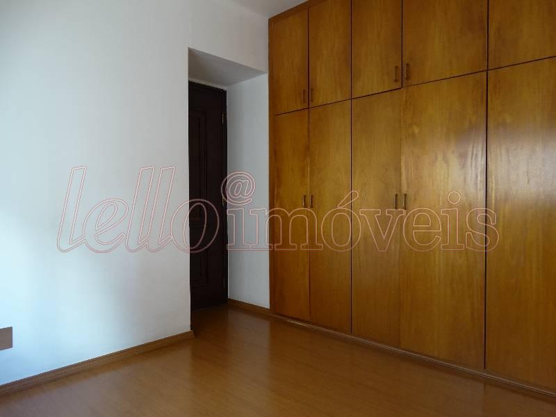 Apartamento para alugar com 4 quartos, 247m² - Foto 10