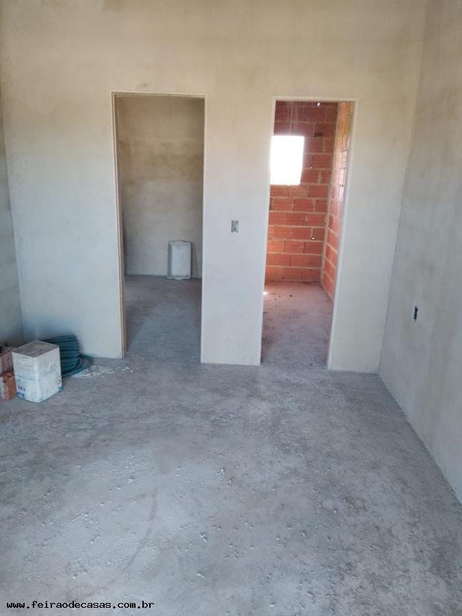 Casa à venda com 2 quartos, 120m² - Foto 8