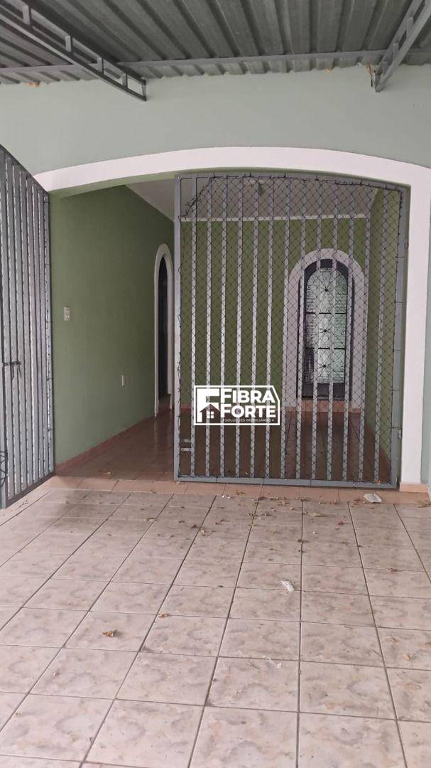 Casa, 3 quartos, 250 m² - Foto 4