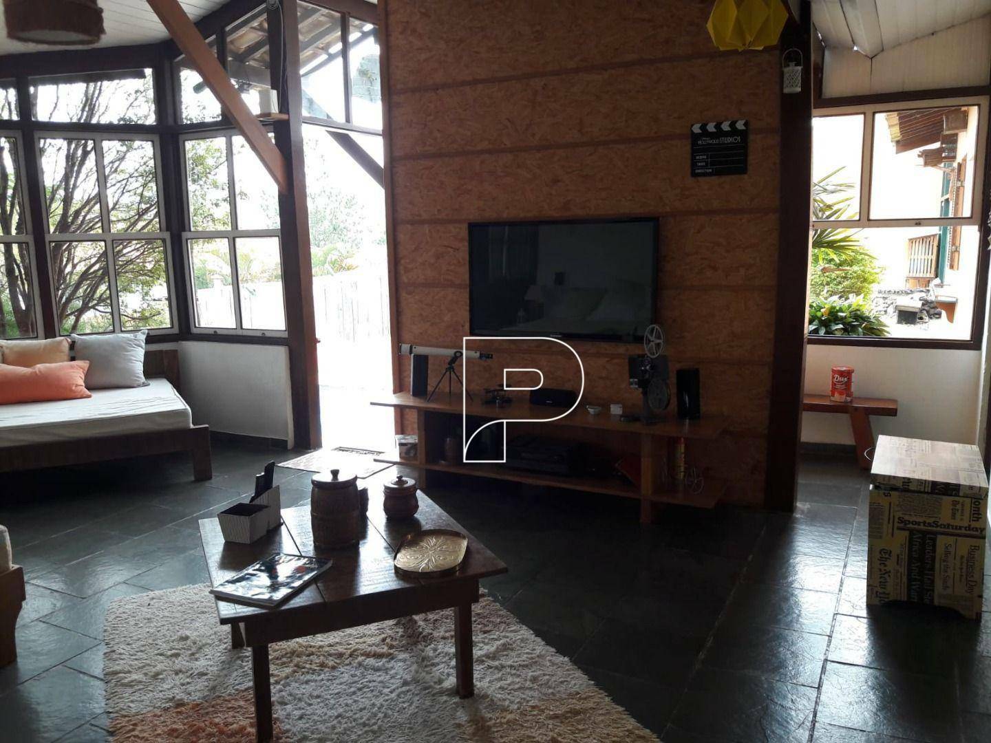 Casa de Condomínio à venda e aluguel com 4 quartos, 600m² - Foto 4