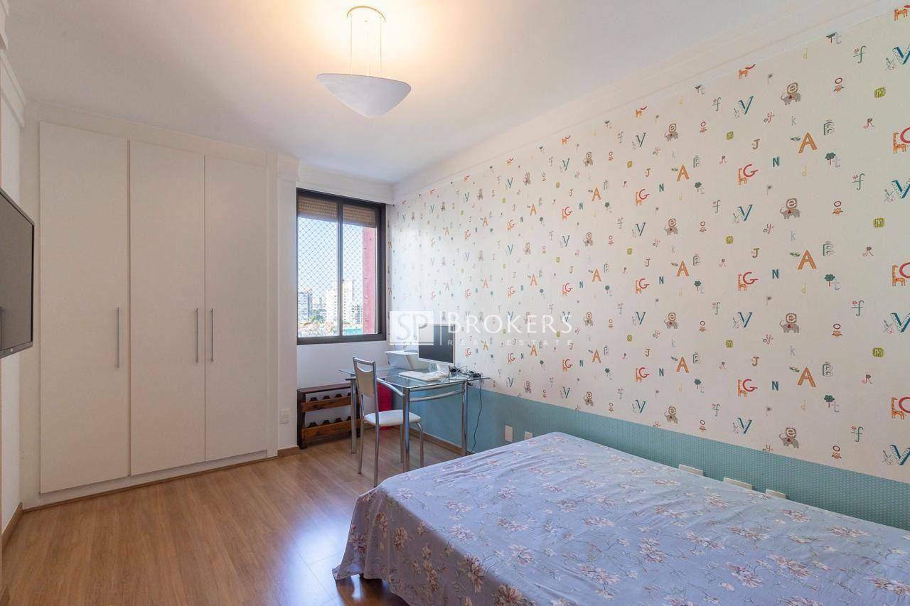 Apartamento à venda com 4 quartos, 181m² - Foto 17