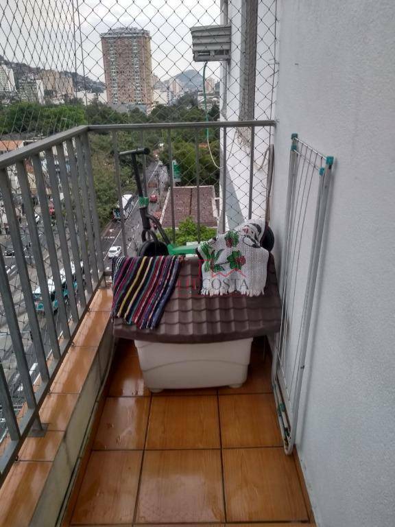 Apartamento à venda com 2 quartos, 60m² - Foto 6