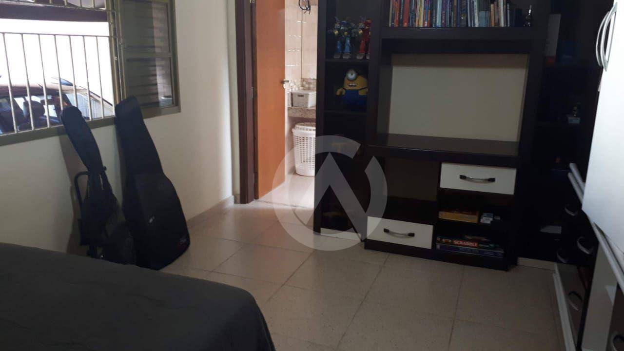 Casa à venda com 2 quartos, 170m² - Foto 12