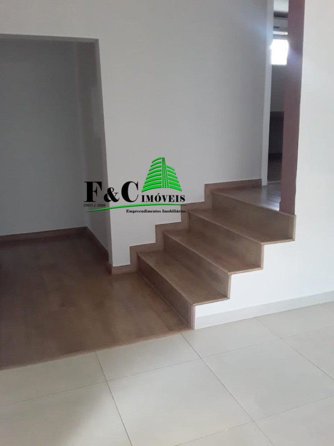 Casa de Condomínio para alugar com 3 quartos, 450m² - Foto 16
