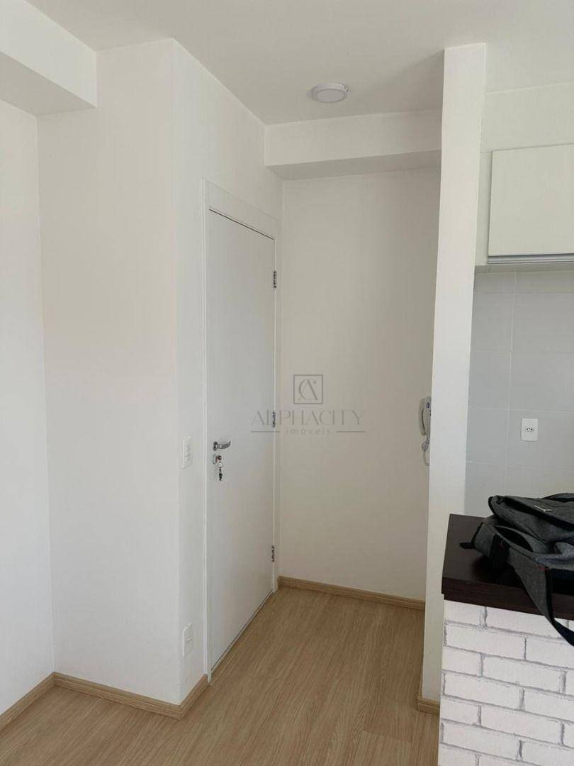 Apartamento para alugar com 1 quarto, 55m² - Foto 2