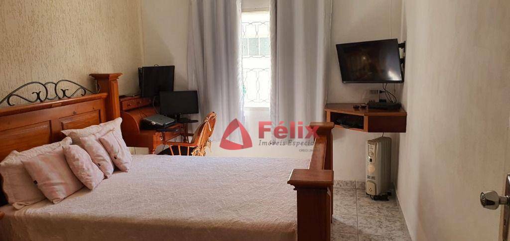 Casa à venda com 5 quartos, 155m² - Foto 15