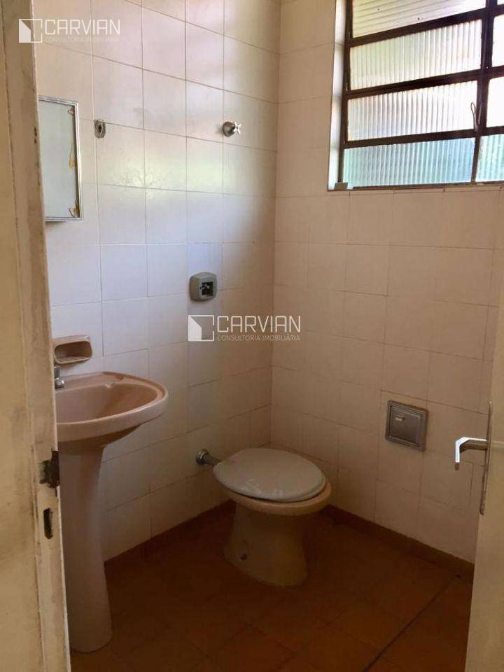 Casa à venda com 2 quartos, 70m² - Foto 10