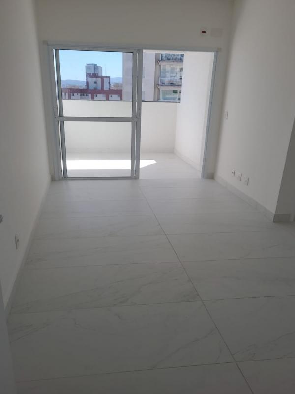 Sobrado à venda com 3 quartos, 202m² - Foto 2