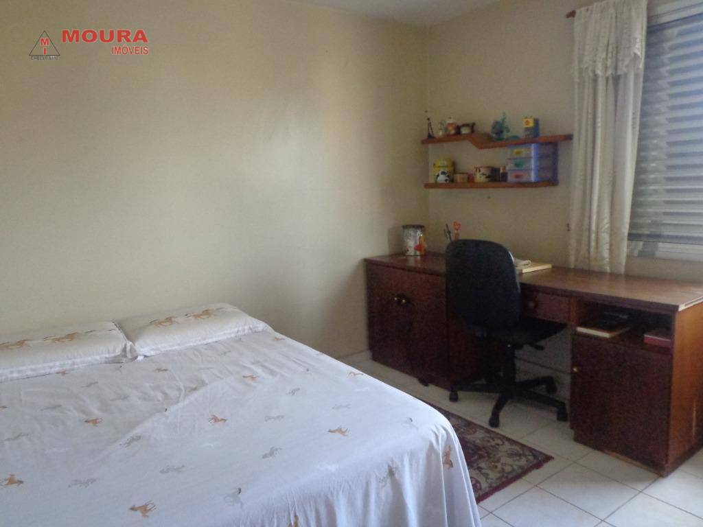 Sobrado à venda com 3 quartos, 248m² - Foto 14