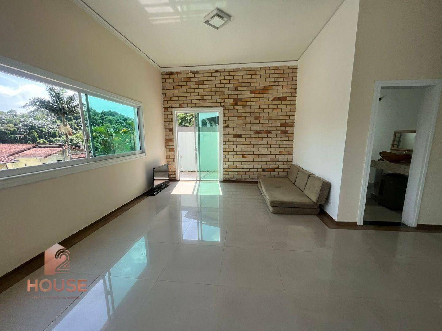 Casa de Condomínio para alugar com 3 quartos, 230m² - Foto 14