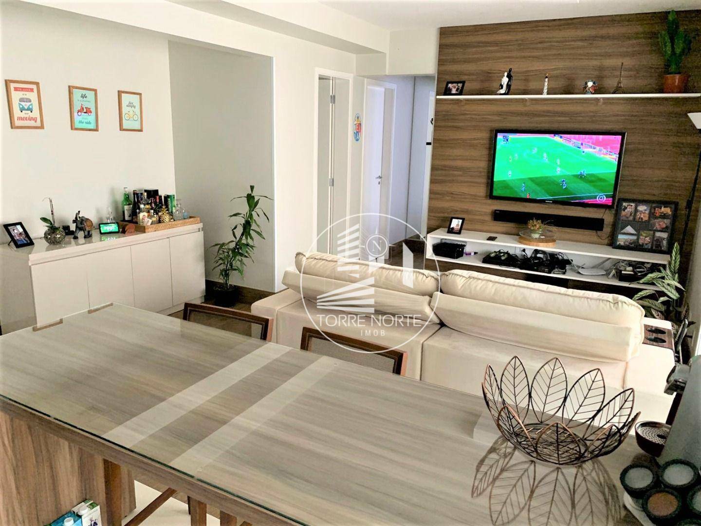 Apartamento à venda com 2 quartos, 67m² - Foto 1