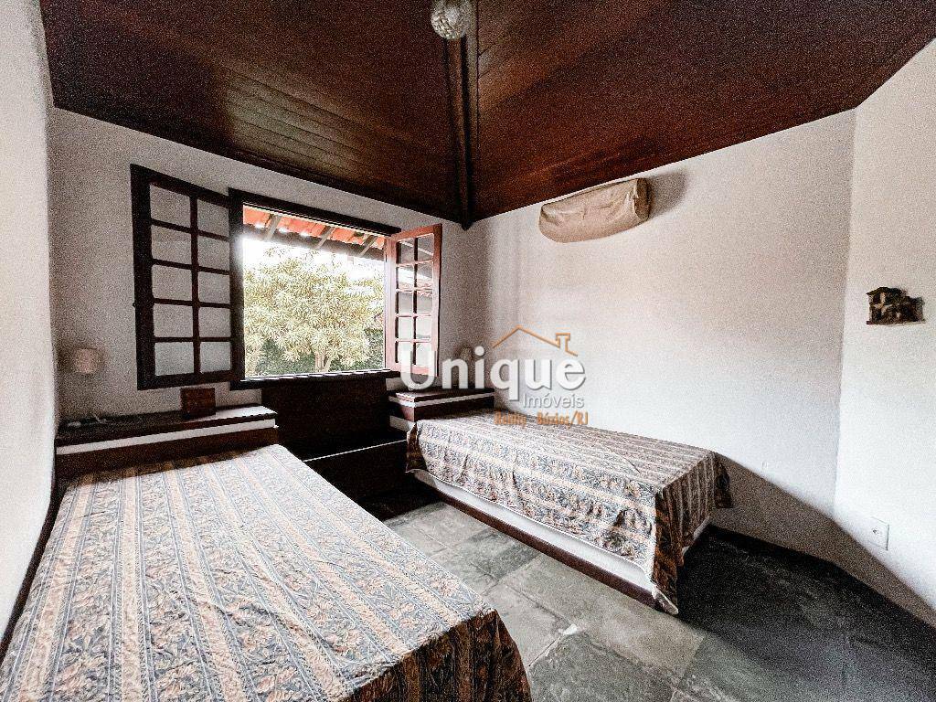 Casa de Condomínio à venda com 5 quartos, 270m² - Foto 25