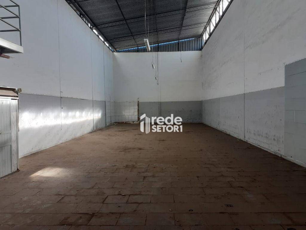 Depósito-Galpão-Armazém para alugar, 220m² - Foto 8