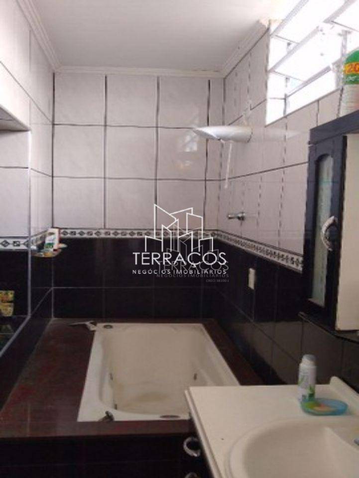 Casa à venda com 3 quartos, 167m² - Foto 18