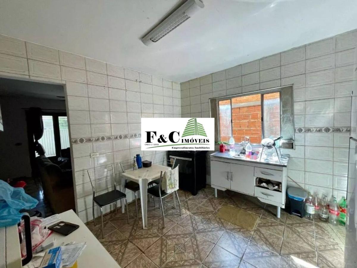 Casa à venda com 3 quartos, 140m² - Foto 10