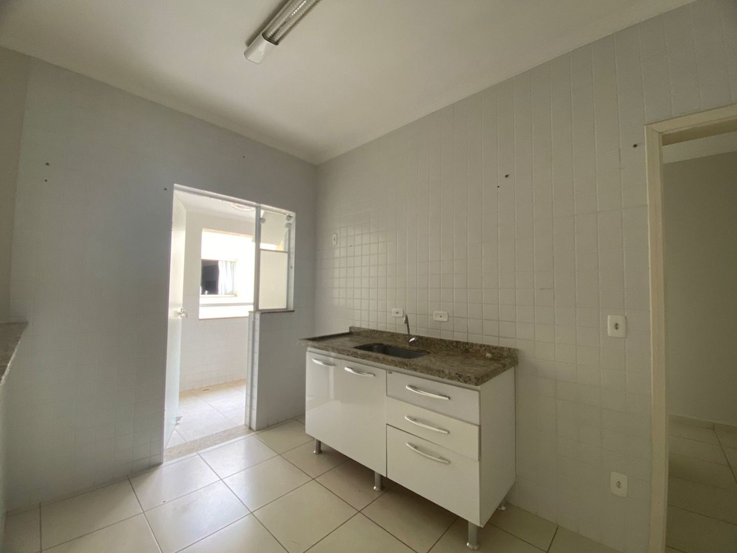 Apartamento à venda com 2 quartos, 70m² - Foto 5