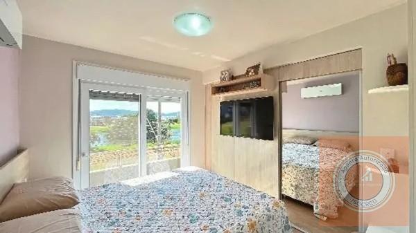 Casa à venda com 3 quartos, 244m² - Foto 18