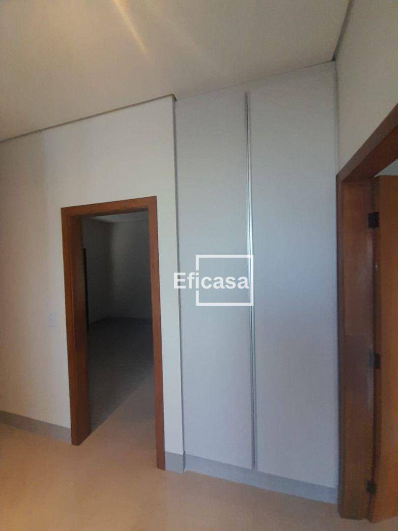 Sobrado à venda com 3 quartos, 230m² - Foto 18