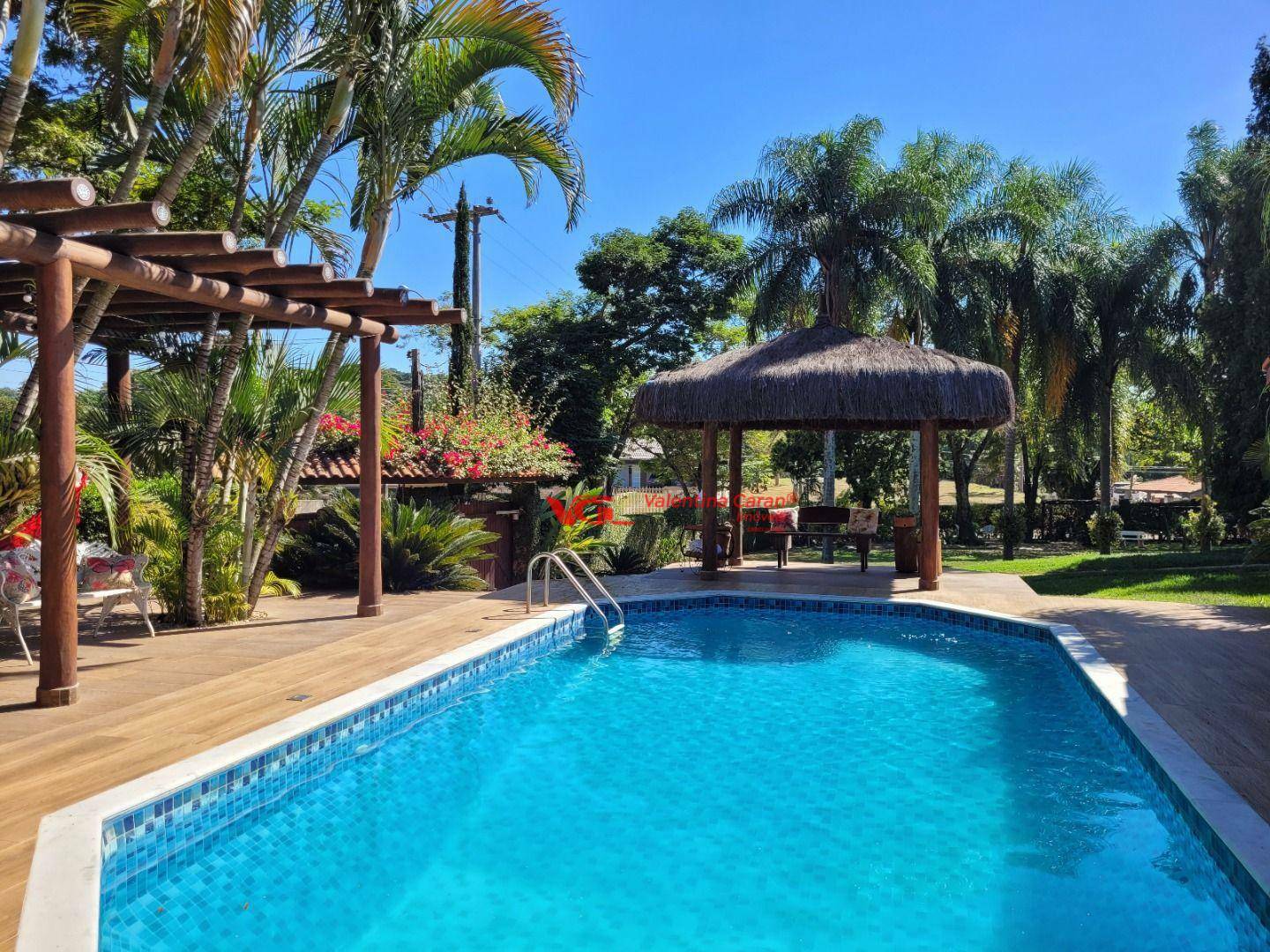 Chácara à venda com 3 quartos, 600m² - Foto 1