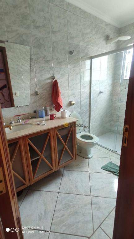 Sobrado à venda com 3 quartos, 320m² - Foto 29