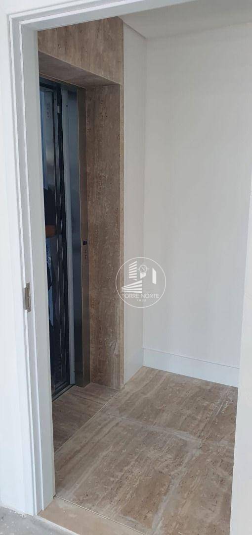 Apartamento à venda com 3 quartos, 131m² - Foto 14