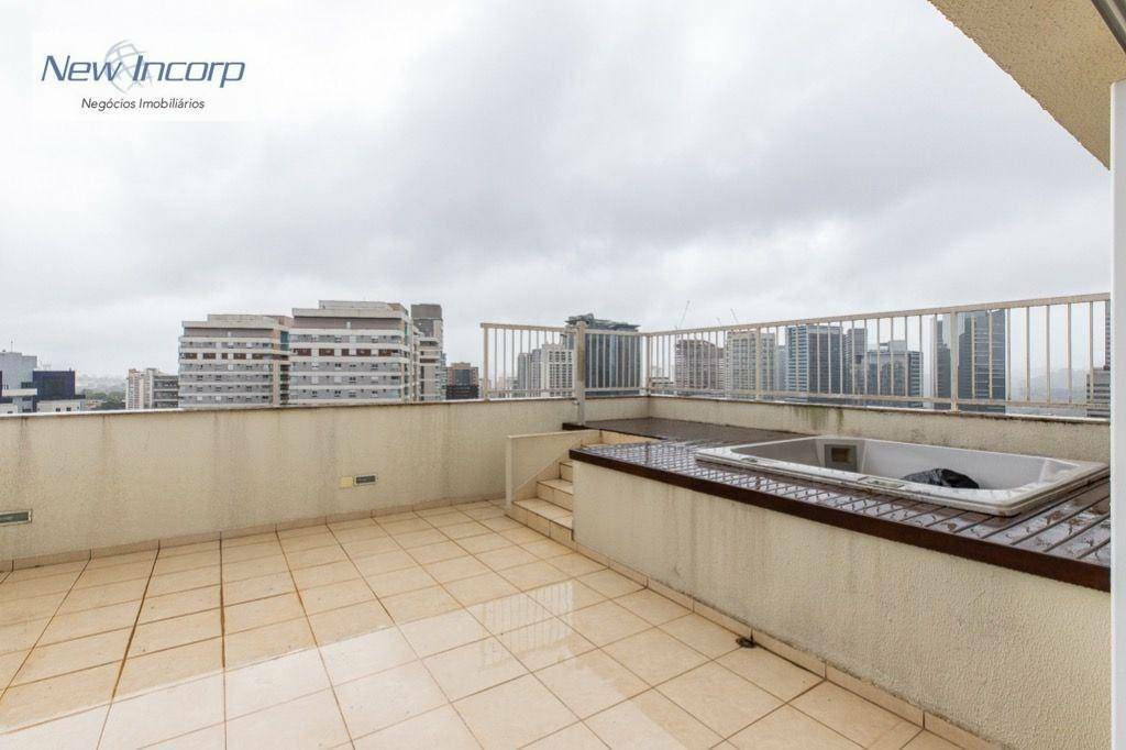 Apartamento à venda com 3 quartos, 227m² - Foto 23