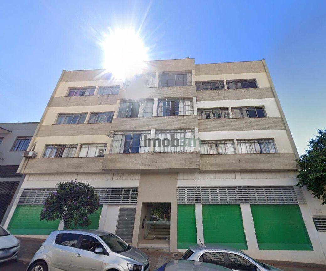 Apartamento à venda com 2 quartos, 69m² - Foto 1