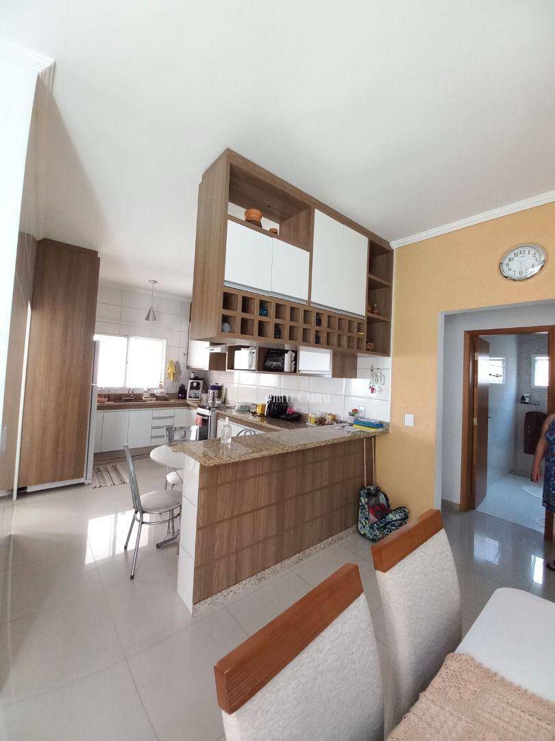 Casa de Condomínio à venda com 3 quartos, 246m² - Foto 8