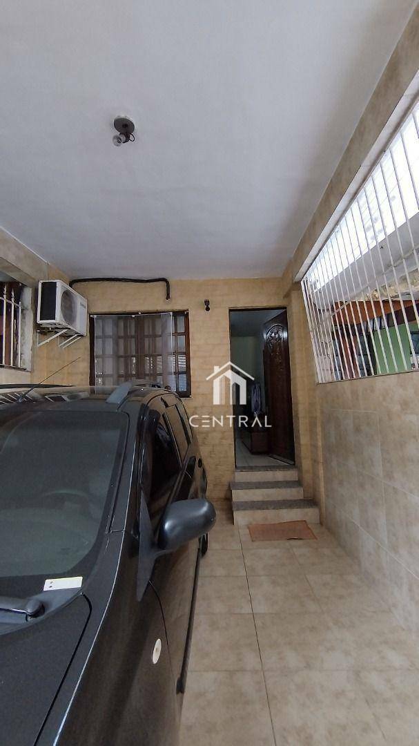 Sobrado à venda com 3 quartos, 130m² - Foto 4