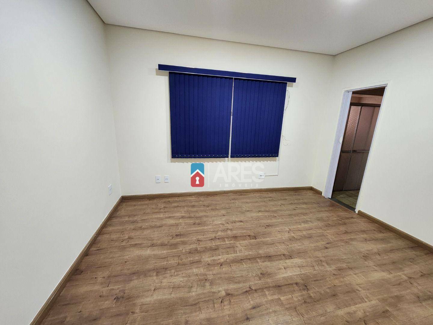 Casa à venda com 4 quartos, 186m² - Foto 5