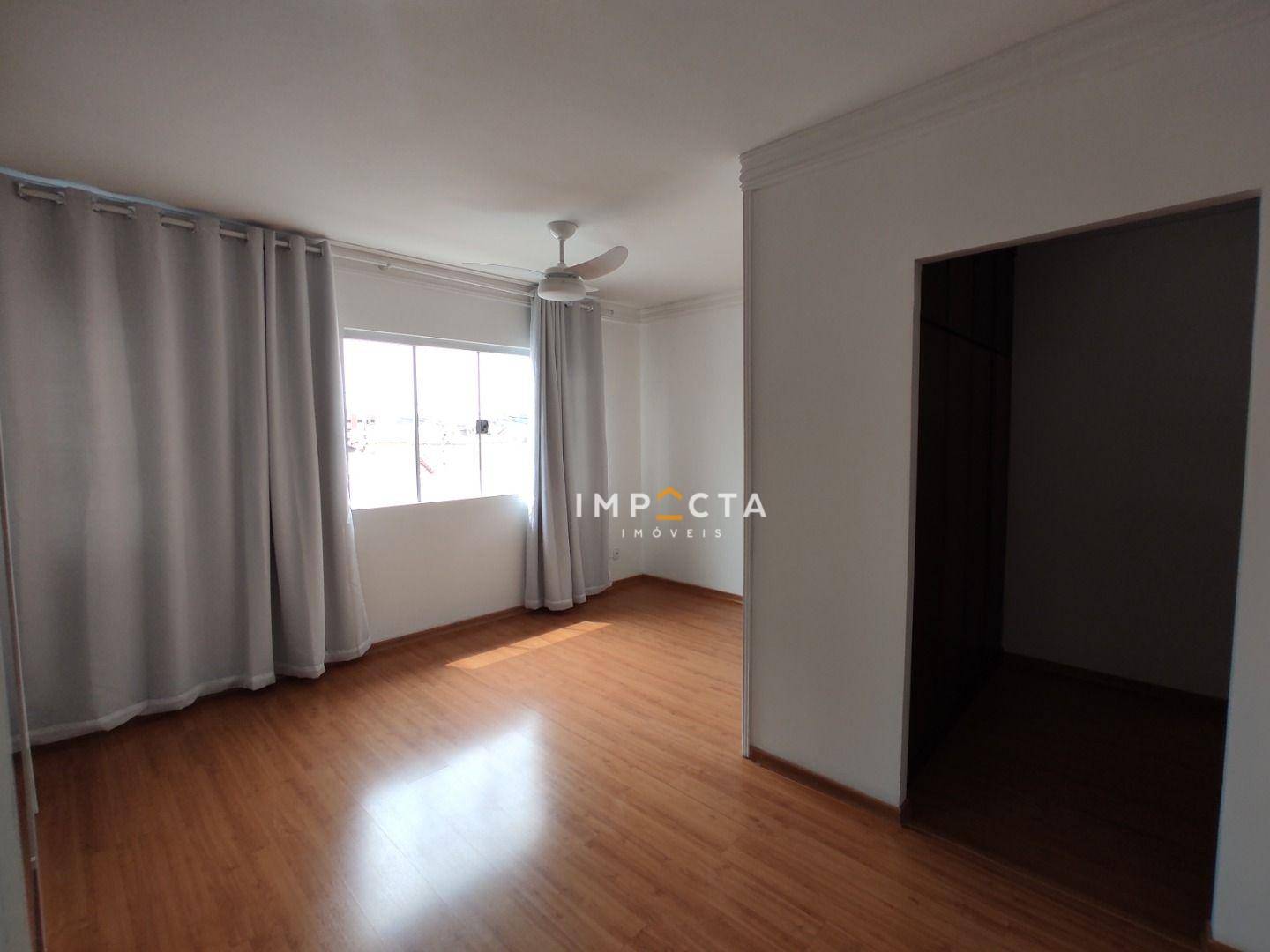 Casa à venda com 3 quartos, 262m² - Foto 19