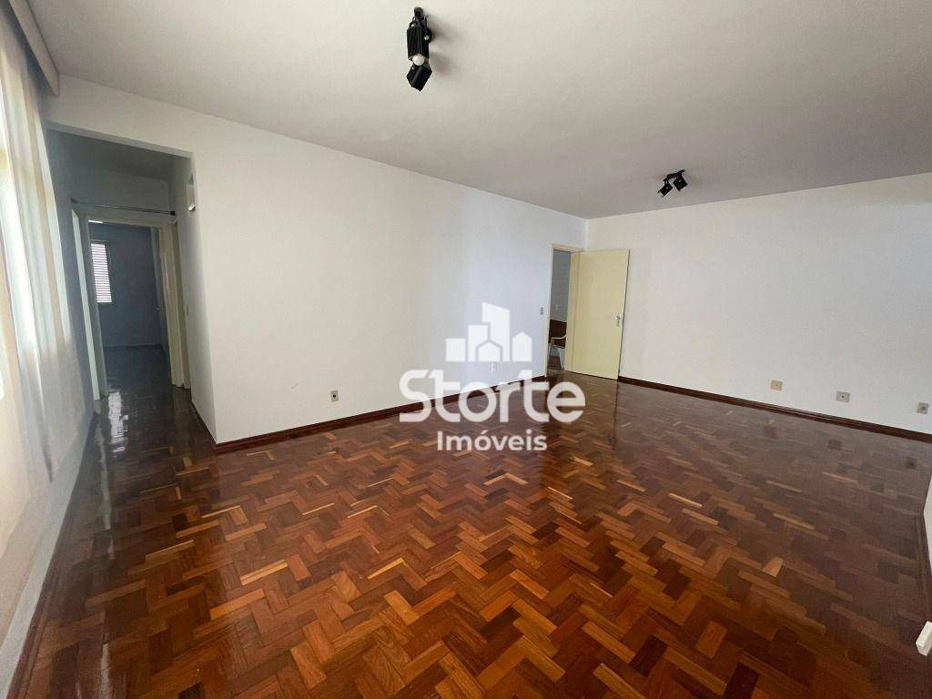 Apartamento à venda com 4 quartos, 186m² - Foto 3