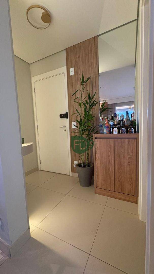 Apartamento à venda com 3 quartos, 121m² - Foto 8