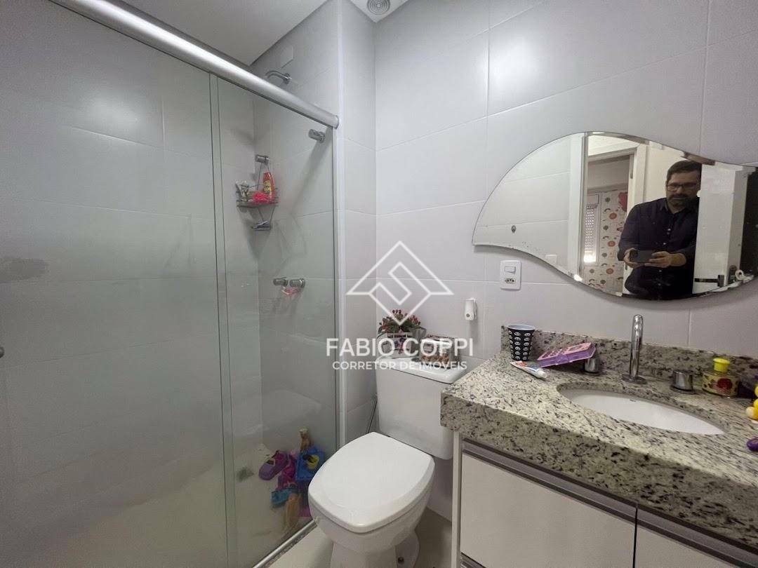 Apartamento à venda com 2 quartos, 74m² - Foto 13