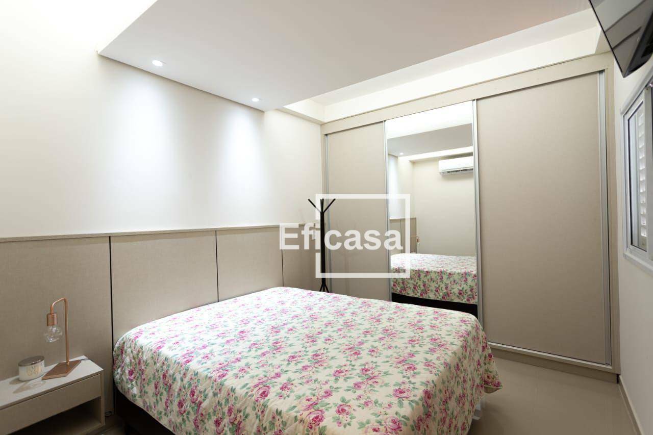 Apartamento à venda com 3 quartos, 97m² - Foto 1