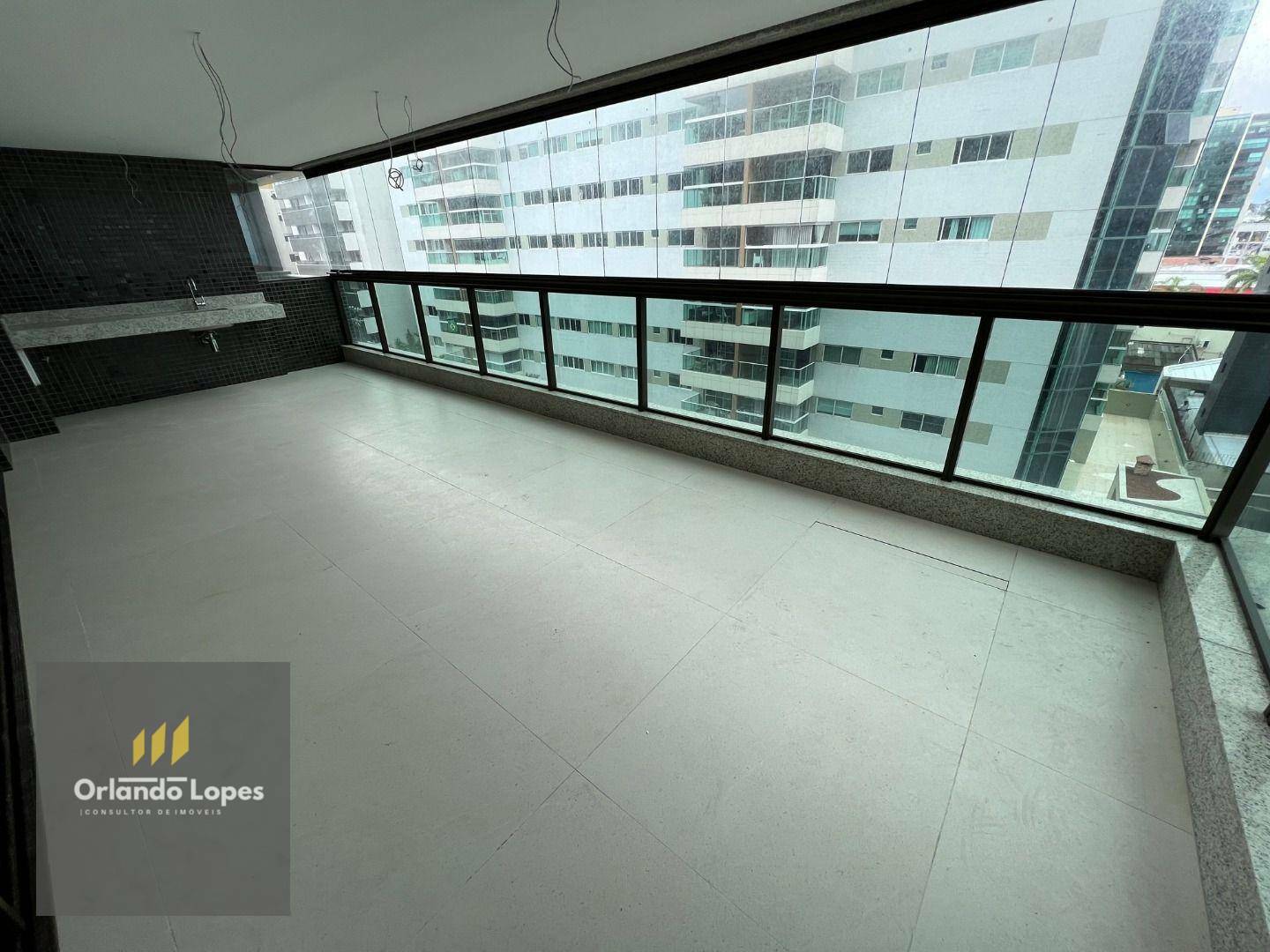 Apartamento à venda com 4 quartos, 288m² - Foto 3