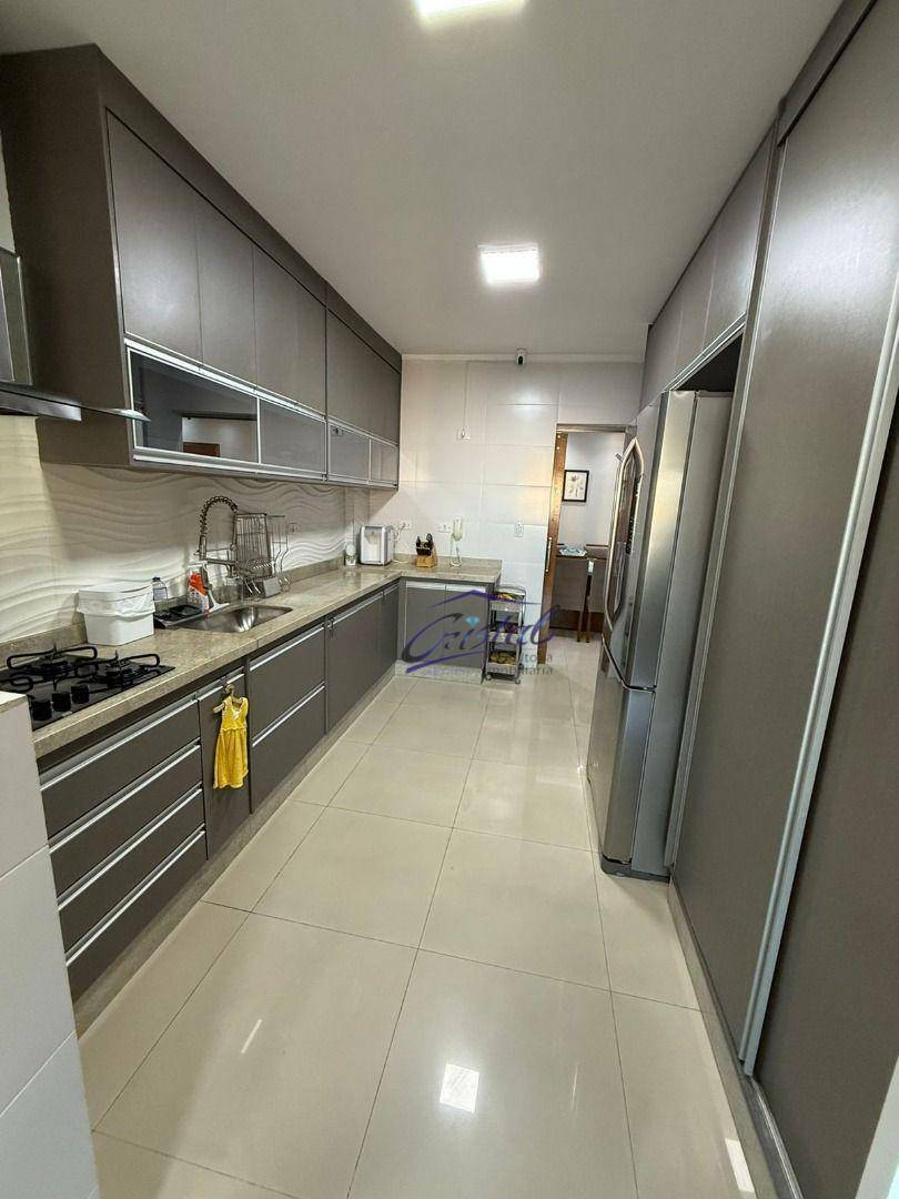 Apartamento à venda com 3 quartos, 135m² - Foto 37