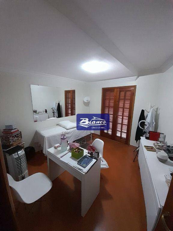 Sobrado à venda com 3 quartos, 236m² - Foto 15