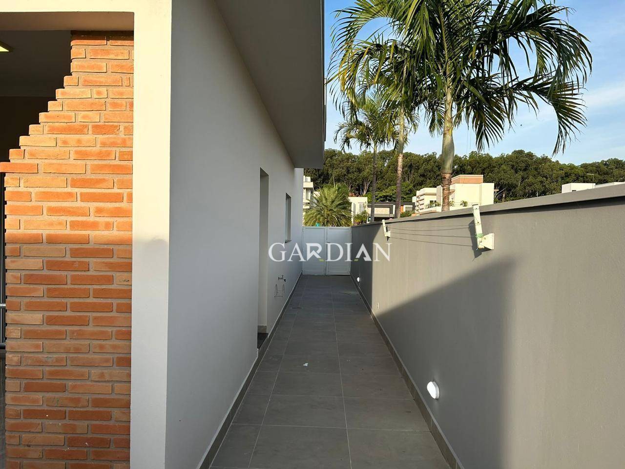 Casa de Condomínio para alugar com 3 quartos, 201m² - Foto 25