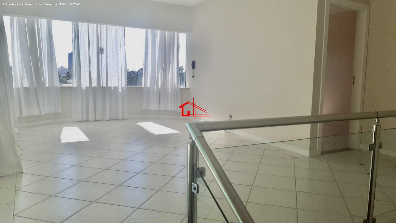 Cobertura à venda com 3 quartos, 202m² - Foto 11