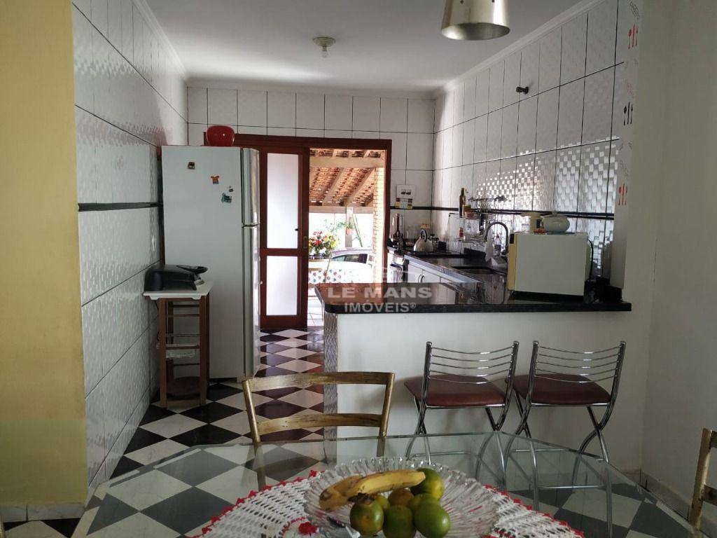 Chácara à venda com 4 quartos, 320m² - Foto 29